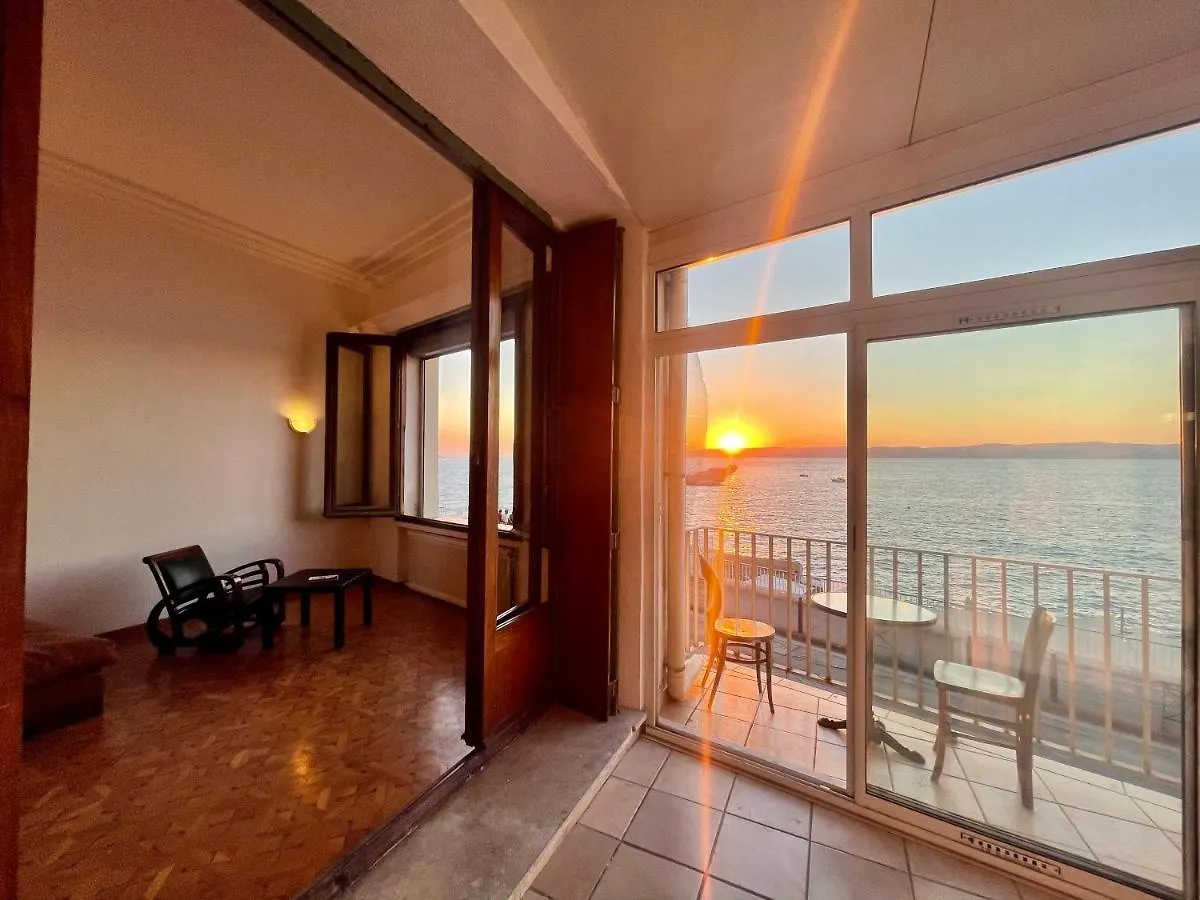 Splendid Sea Front Villa Apartment Top Location Marseille